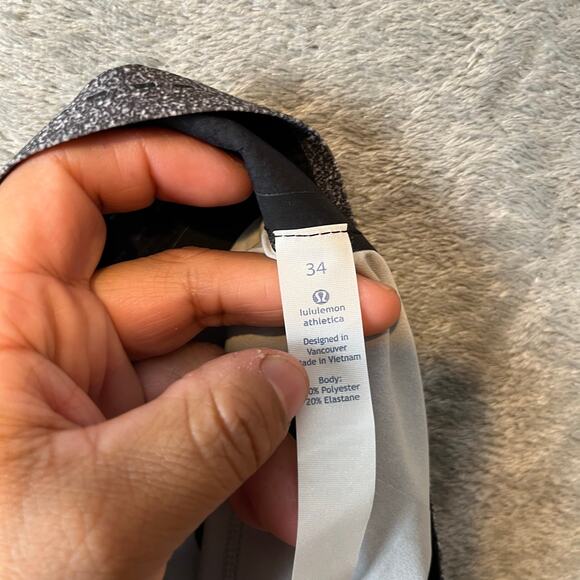 Lululemon Current State Short 9" Carbon Mist Alpine White Graphite Grey Size 34 - Picture 6 of 6